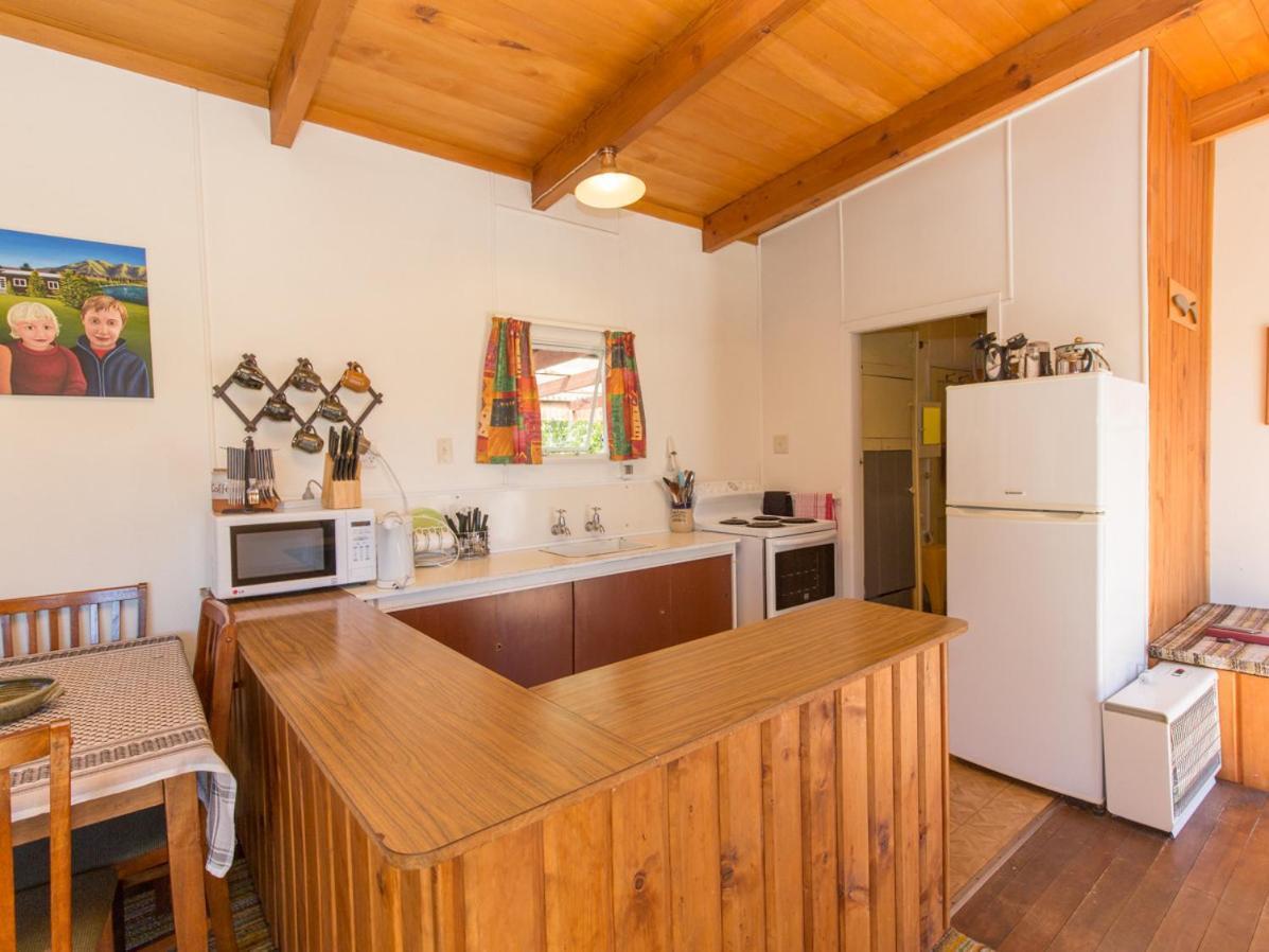 Southern Lakes Sweetie - Albert Town Bach Wanaka Exterior foto